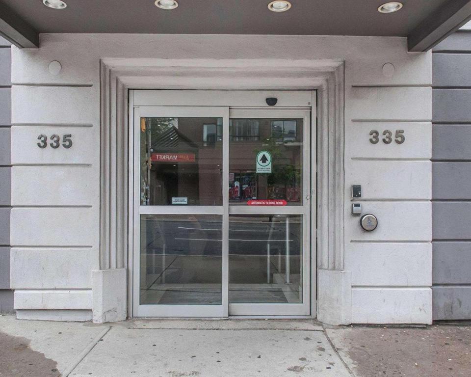 Econo Lodge Inn & Suites Downtown Toronto Exteriör bild